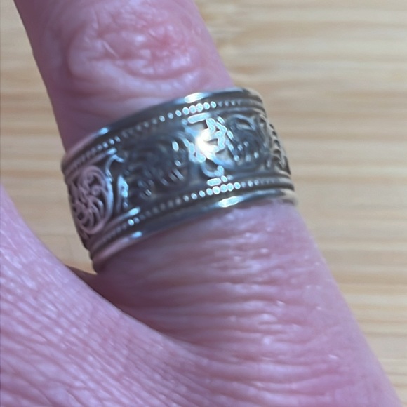 Silver Filagree Handmade Ring - Picture 3 of 3